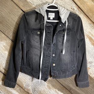 Market Spruce black jean jacket size small